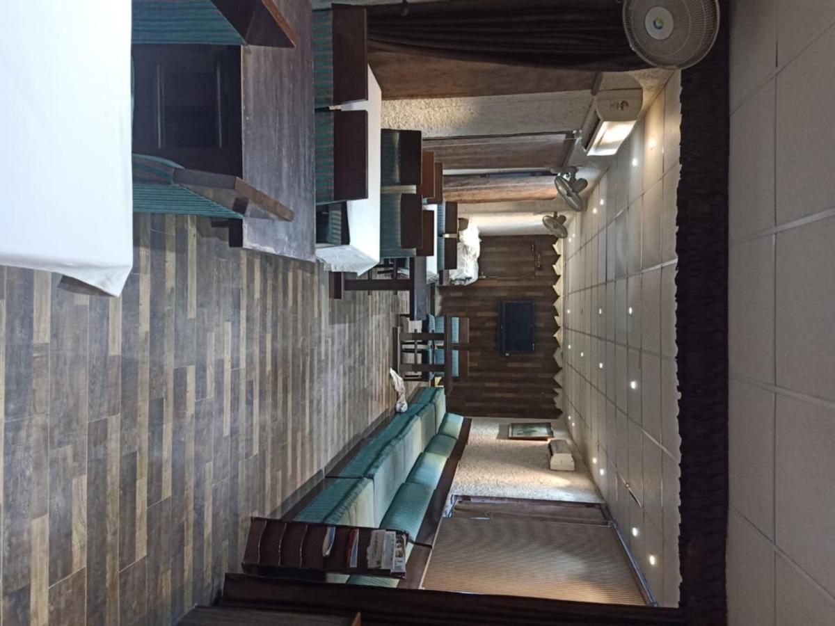 Hotel Clark Heights New Delhi Extérieur photo