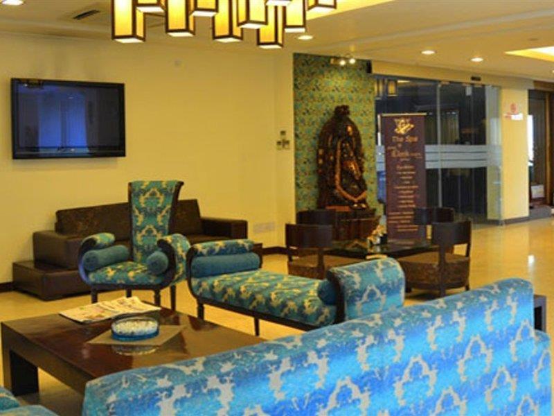 Hotel Clark Heights New Delhi Extérieur photo