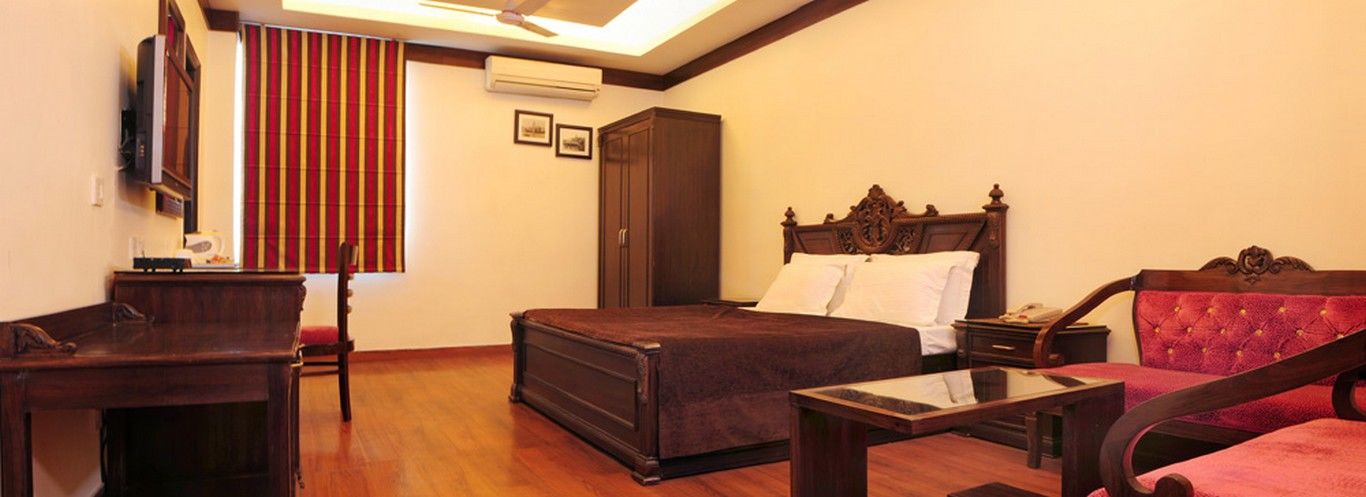 Hotel Clark Heights New Delhi Extérieur photo