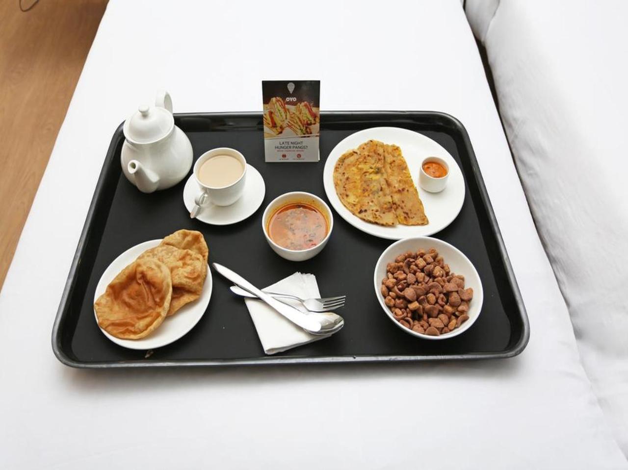 Hotel Clark Heights New Delhi Extérieur photo