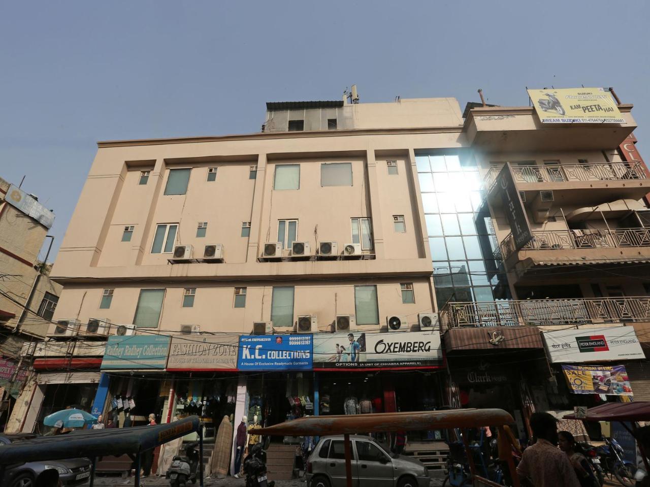 Hotel Clark Heights New Delhi Extérieur photo