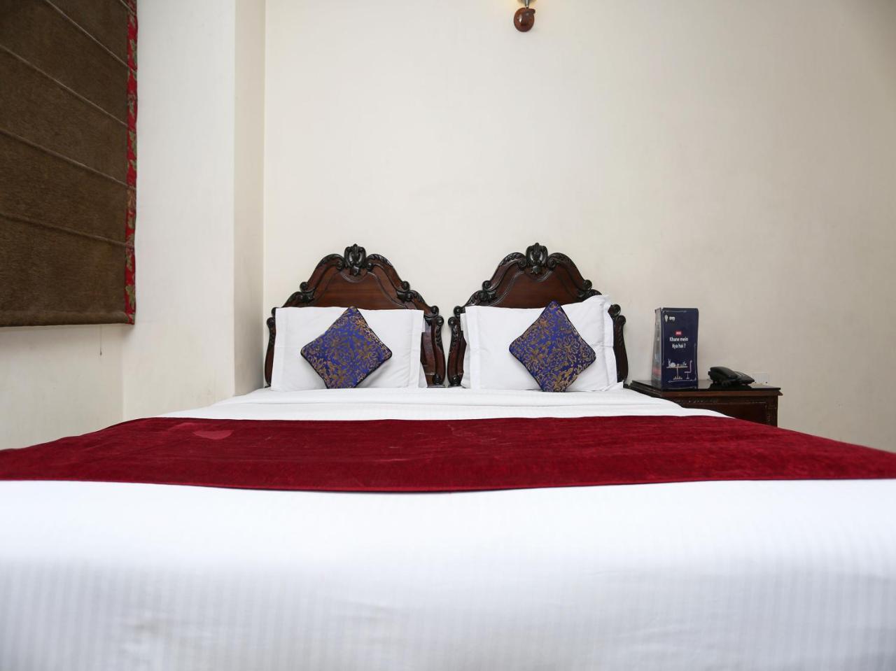 Hotel Clark Heights New Delhi Extérieur photo
